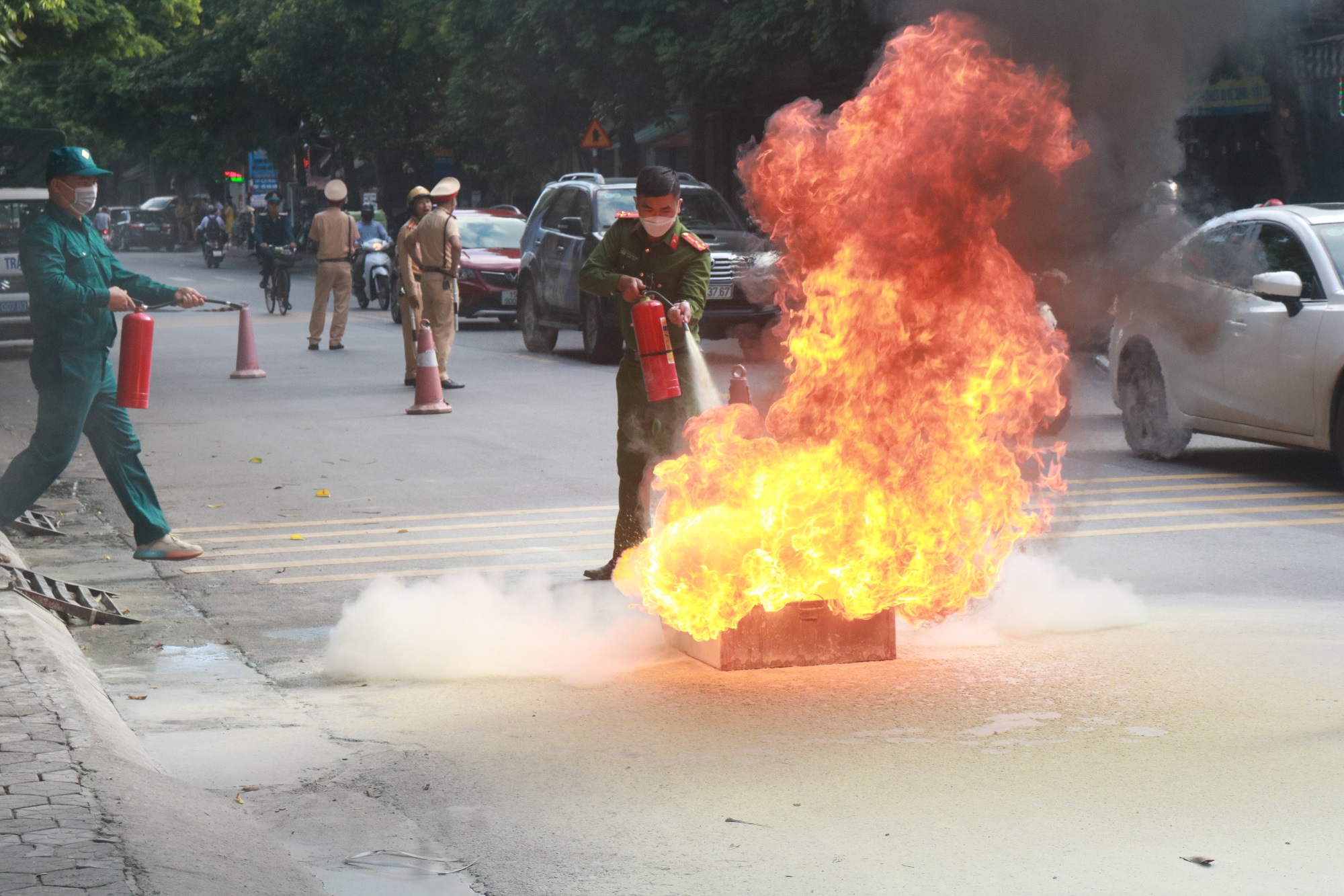 Công an quận Kiến An: Tuyên truyền, hướng dẫn kỹ năng PCCC, CNCH cho 1.535 người